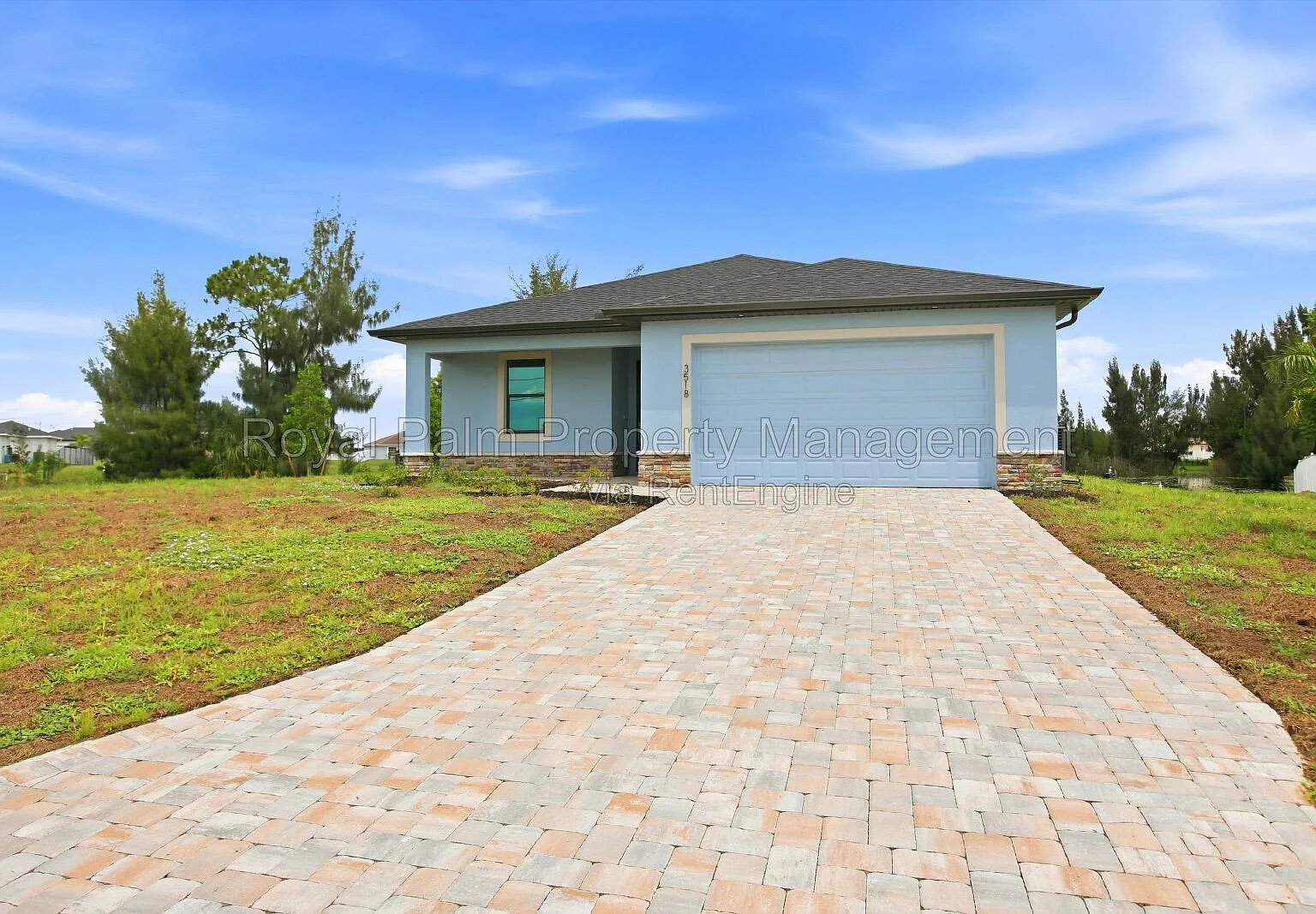 3 bed, 2.0 bath, 1515 sqft, $2,099 — Photo 2