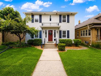 4628 N Newhall STREET, Whitefish Bay, WI, 53211