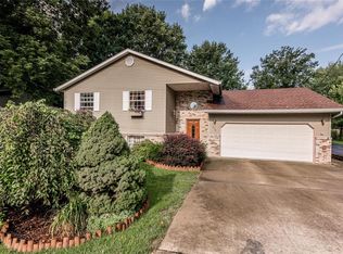 313 S Main St, Troy, IL 62294