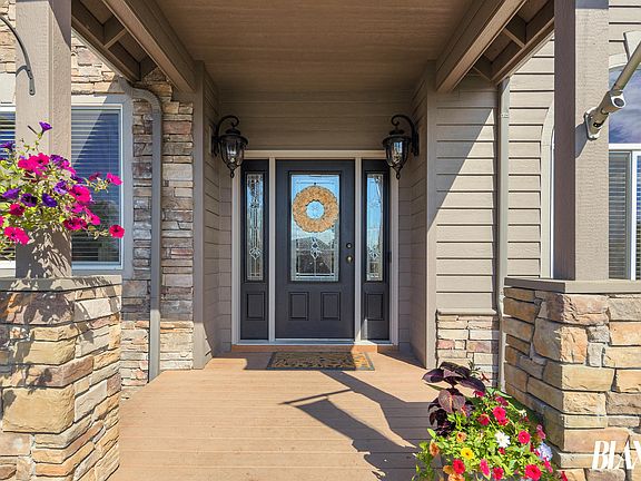 2nd image of 10751 Edgewood Cir