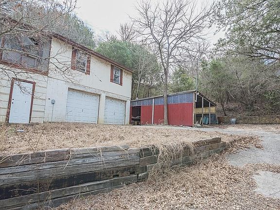 2nd image of 2651 Edgecliff Ct