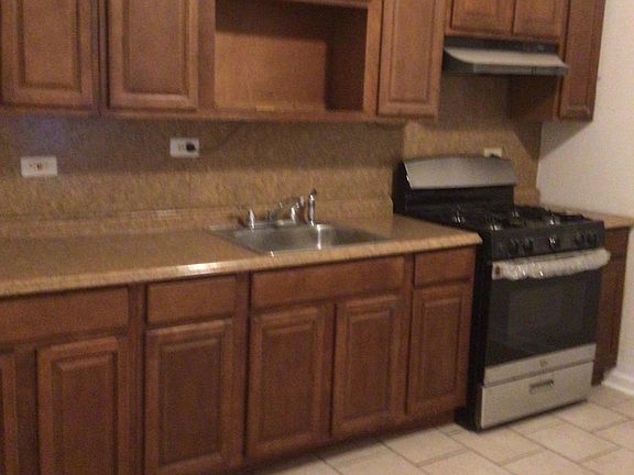 4th image of 3936 Pennsgrove St