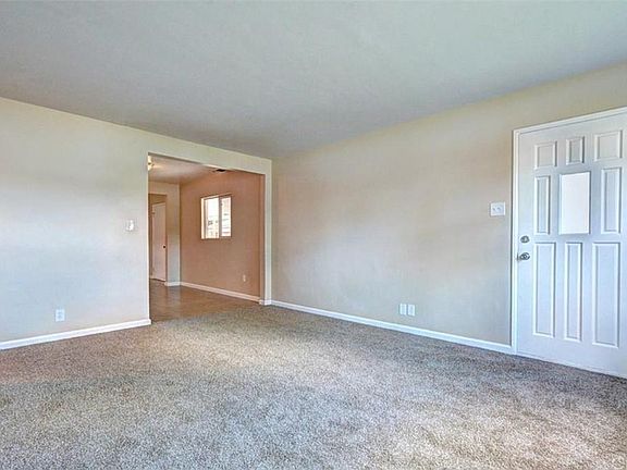 5th image of 13916 Gardenland Ave