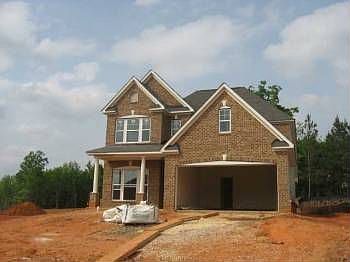 2nd image of 104 Oak Moss Dr