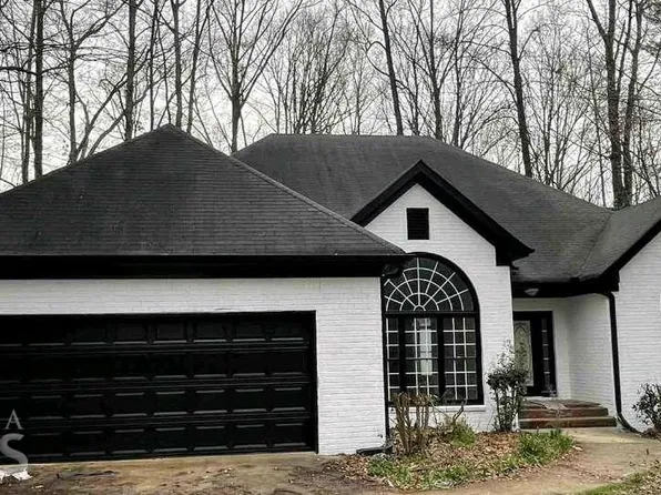 3541 Gleneagles Ct, Snellville, GA 30039