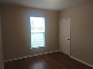 3811 Oak Rd, Memphis, TN 38135