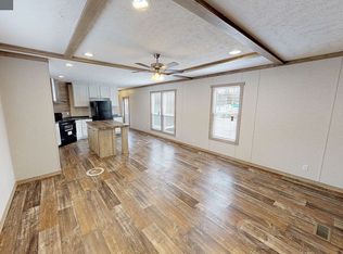 3 G St, Holts Summit, MO 65043