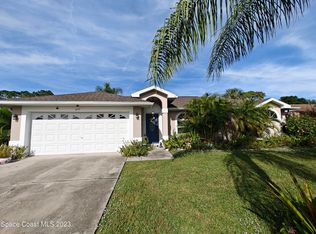 877 Niagara St NW, Palm Bay, FL 32907