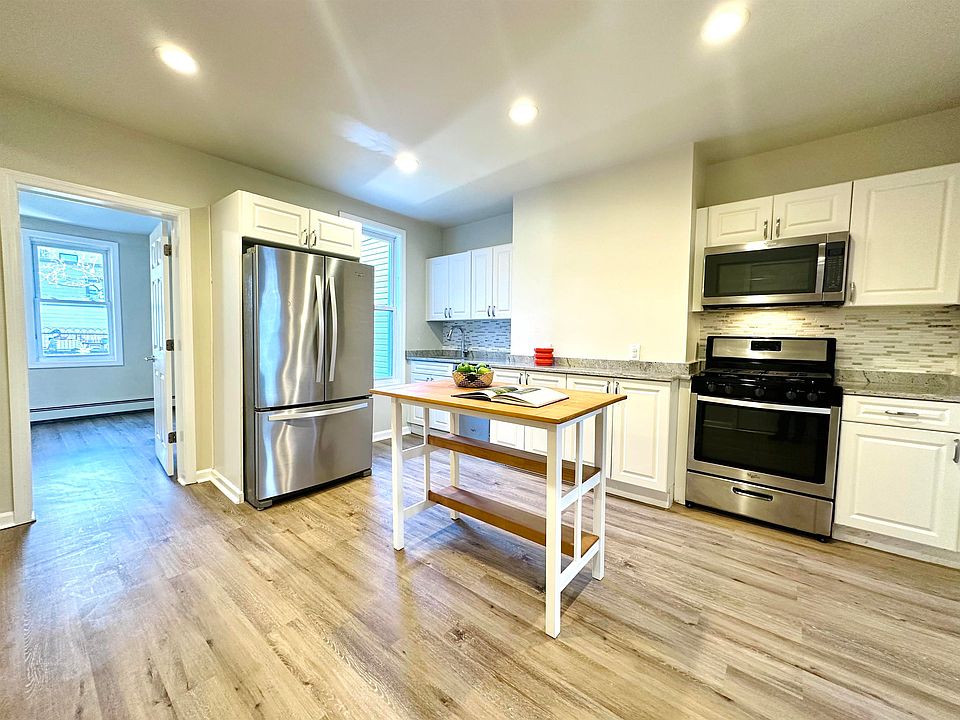 1st image of 87 Sherman Ave #2