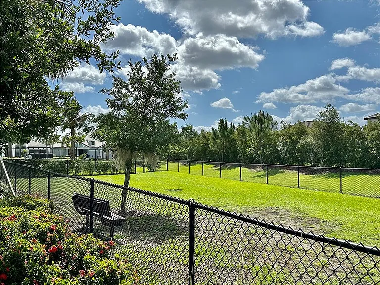 1841 Pleasant Maple Ct — Photo 33