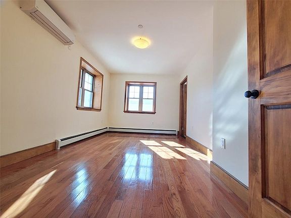 5th image of 2155 Kimball St #2R