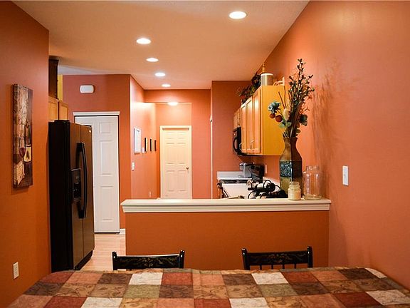 5th image of 13289 Komatite Way Unit 300