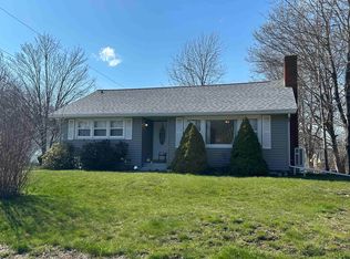 54 Waterloo St, Queens, NS B0T 1K0