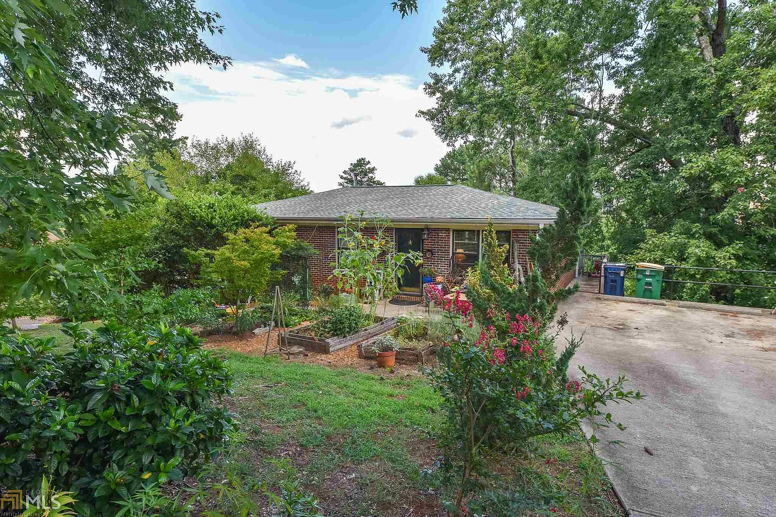185 Conrad Dr photo 1