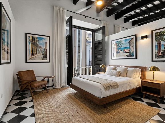 3rd image of 252 CALLE FORTALEZA #252