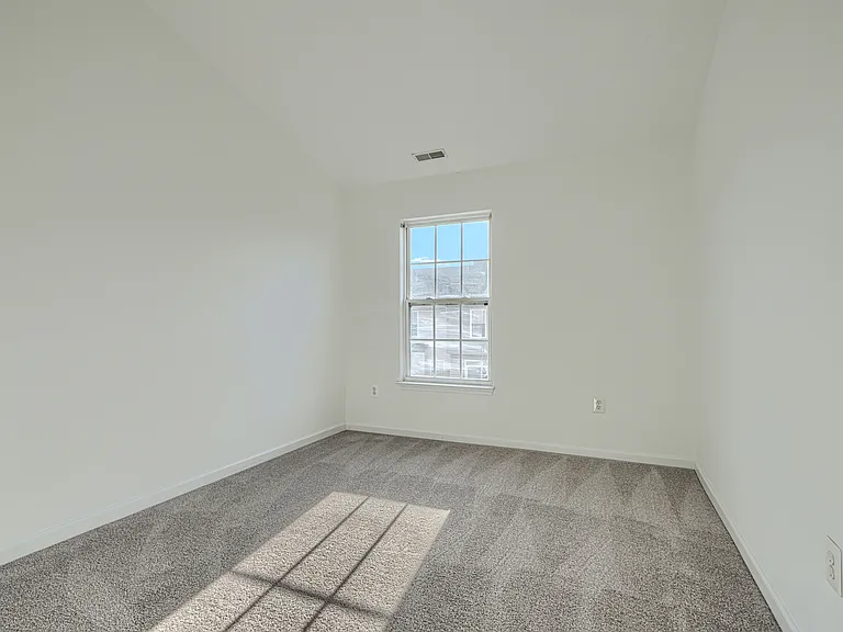 5048 Kemsley Ct — Photo 23