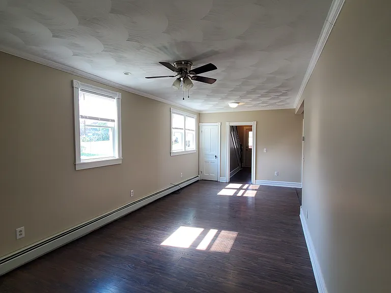 17 Chestnut St — Photo 10
