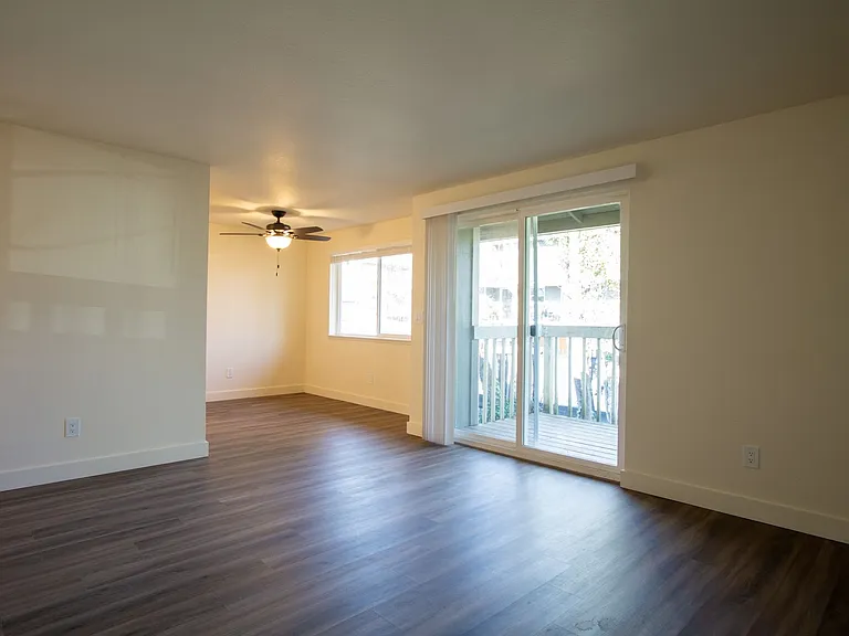 147A - Park Place Apartments — Photo 27