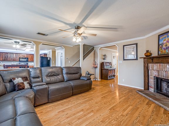 5th image of 2130 Creek Knoll