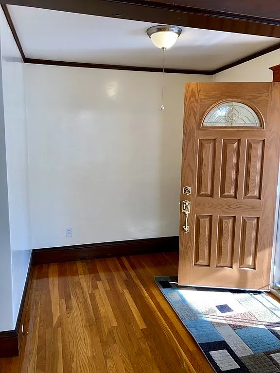2 bed, 1.0 bath, 1200 sqft, $2,800 — Photo 3