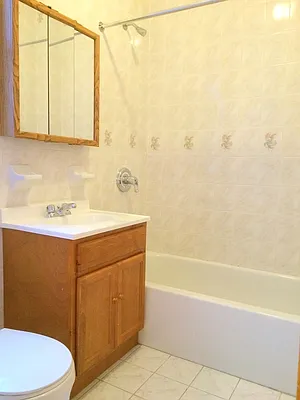 Rented by Uptown Flats LLC | media 30