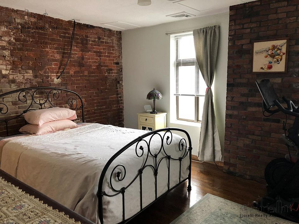 2nd image of 18 Harris St #7