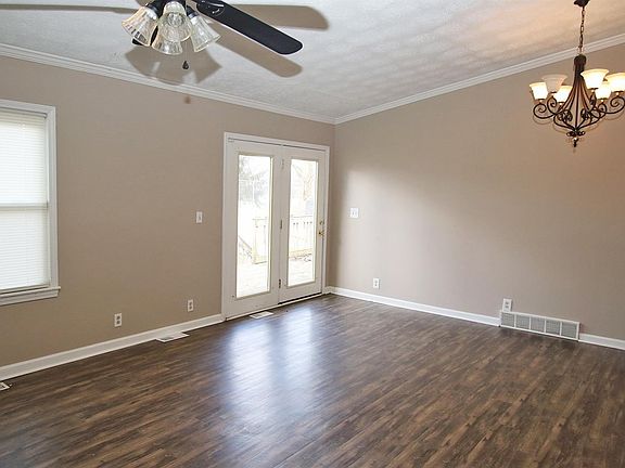 5th image of 1909 Wickland Dr