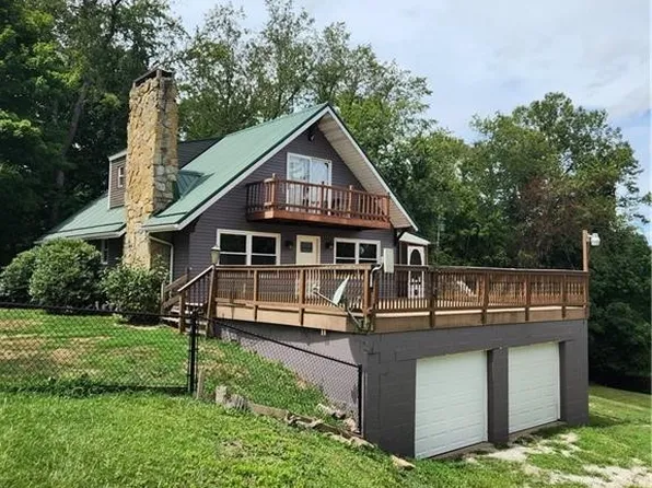 70336 Barton Rd, Saint Clairsville, OH 43950