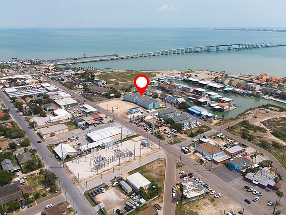 4th image of 606 S Marina Dr