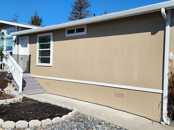 2nd image of 3263 Vineyard Ave Spc 158