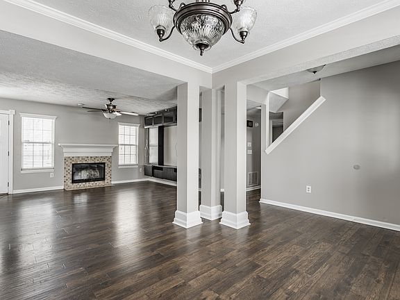 4th image of 11125 Hickory Lake Ln