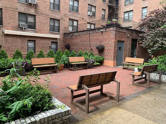 Sold by Politan Real Estate | media 11