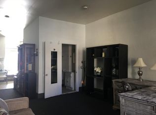807 S 8th St FLOOR 2, Philadelphia, PA 19147