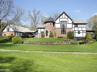 4816 Hickory Ln, McHenry, IL 60051