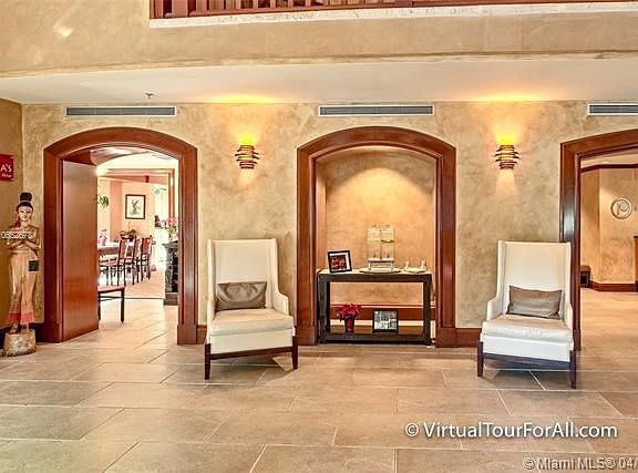 4th image of 2951 S Bayshore Dr #1114