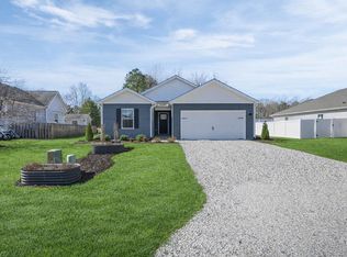 25 Our Way Dr, Kilmarnock, VA 22482