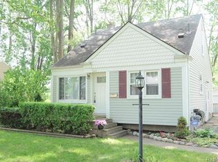 3411 Durham Rd, Royal Oak, MI 48073