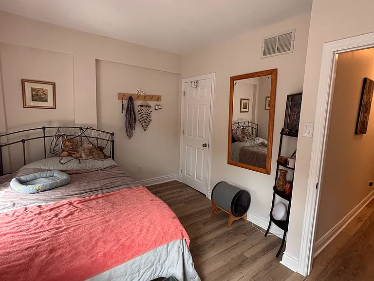 451 Sunnyside Ave — Photo 33