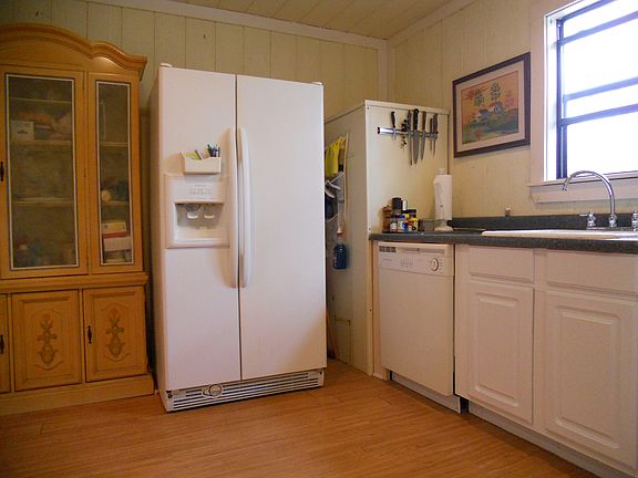 4th image of 215 County Road Se 4265
