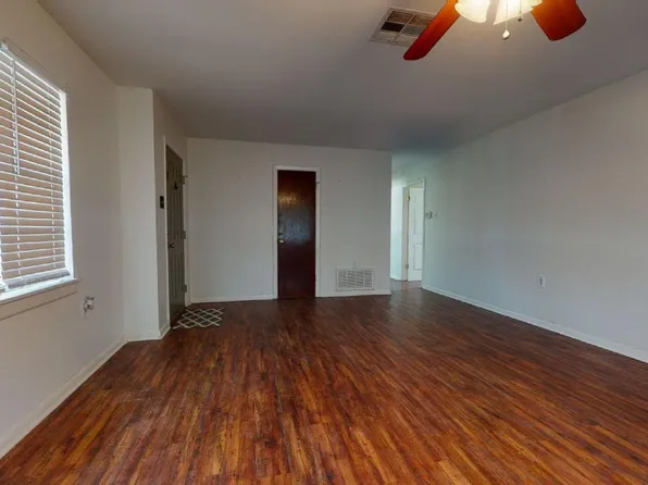 1105 Palasota Dr, Bryan, TX 77803