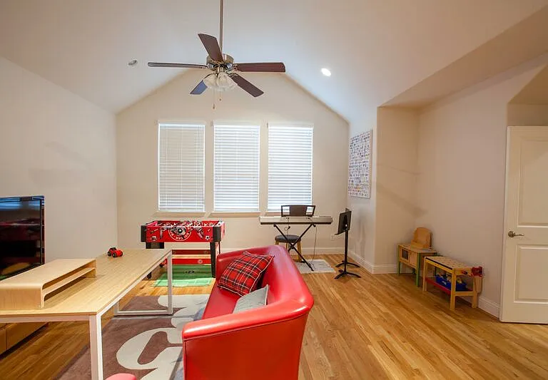 1614 Thoroughbred Ln — Photo 45