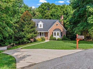 6045 Stone Bluff Dr, Clemmons, NC 27012