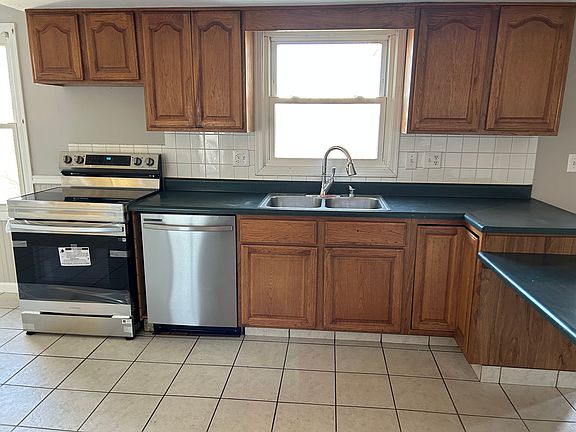 4th image of 2430 Salvatore Pl