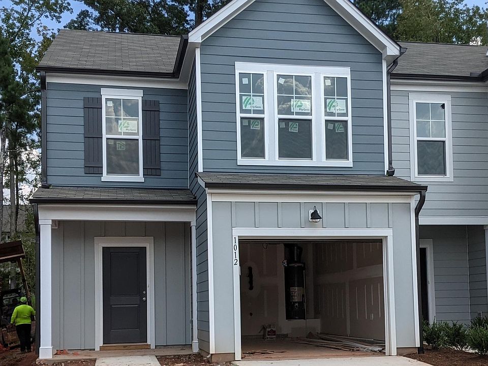 1st image of 320 Smallwood Dr