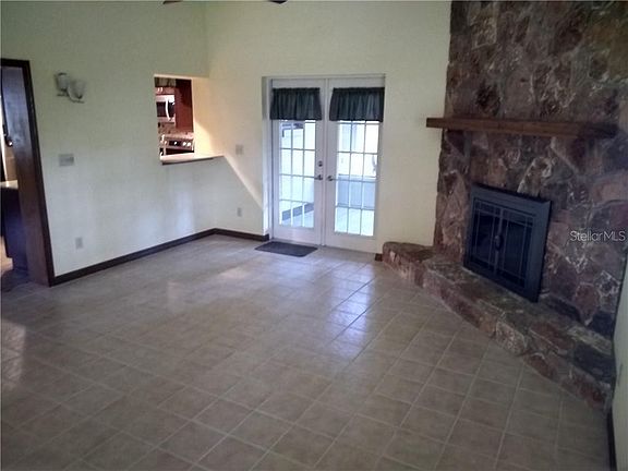 2nd image of 1800 NE 36th St