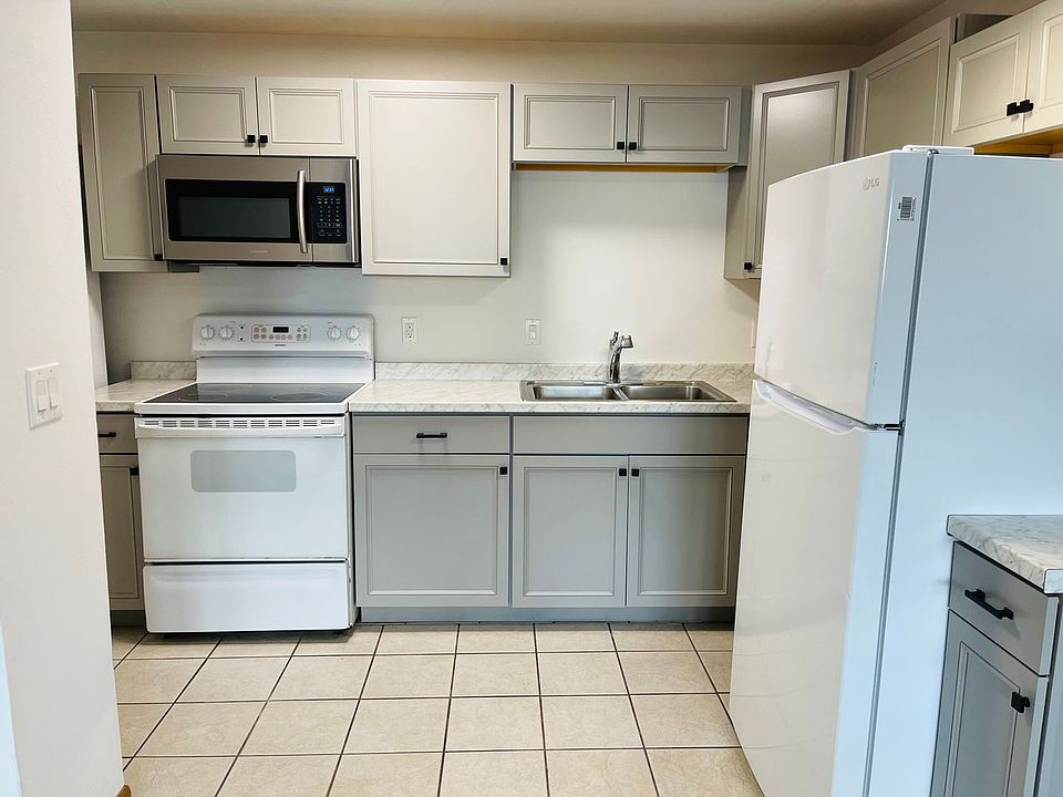 1st image of 710 Whitman St #102