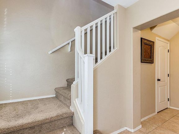 4th image of 2632 S Bahama Dr