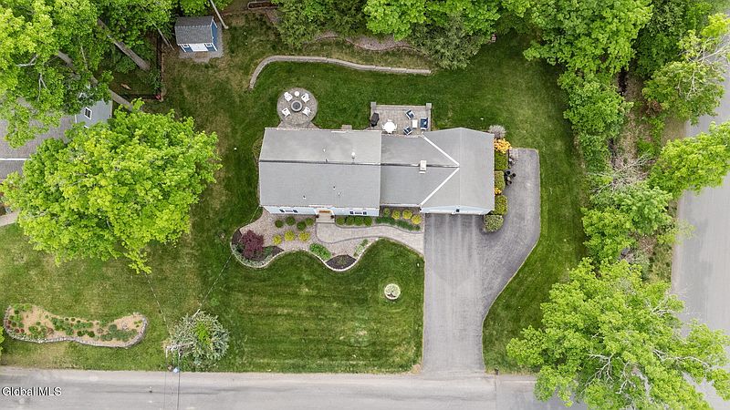 3rd image of 2109 Orchard Park Drive