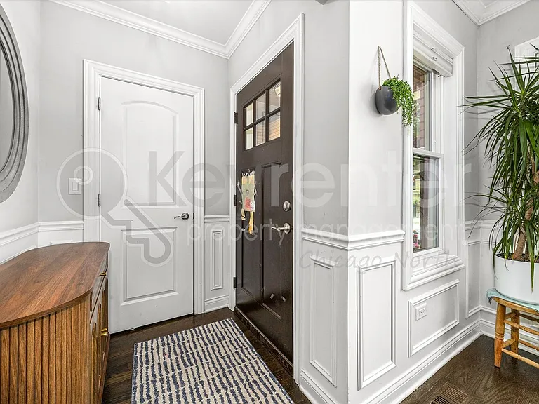 4230 N Oriole Ave — Photo 15