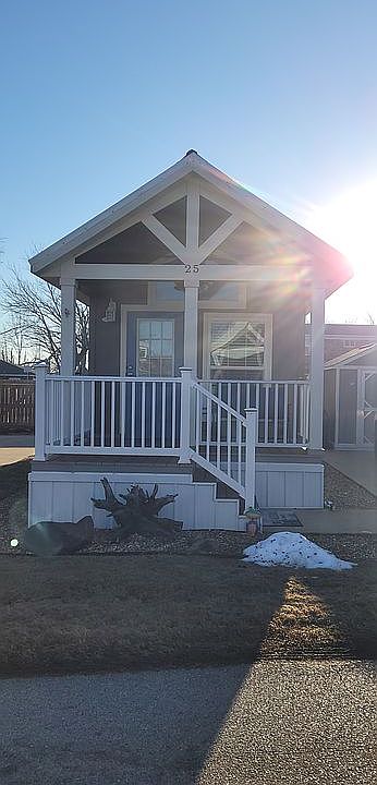 1st image of 1014 W Olive St Lot 25